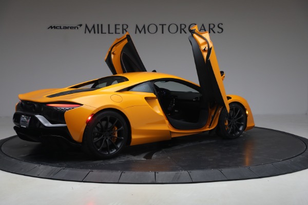 New 2026 McLaren Artura TechLux for sale $314,250 at Bentley Greenwich in Greenwich CT 06830 17