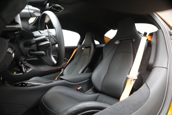 New 2026 McLaren Artura TechLux for sale $314,250 at Bentley Greenwich in Greenwich CT 06830 20