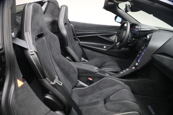 New 2026 McLaren 750S Spider Performance for sale $450,200 at Bentley Greenwich in Greenwich CT 06830 25