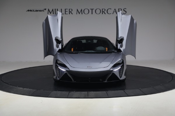 Used 2024 McLaren Artura Performance for sale $191,900 at Bentley Greenwich in Greenwich CT 06830 14