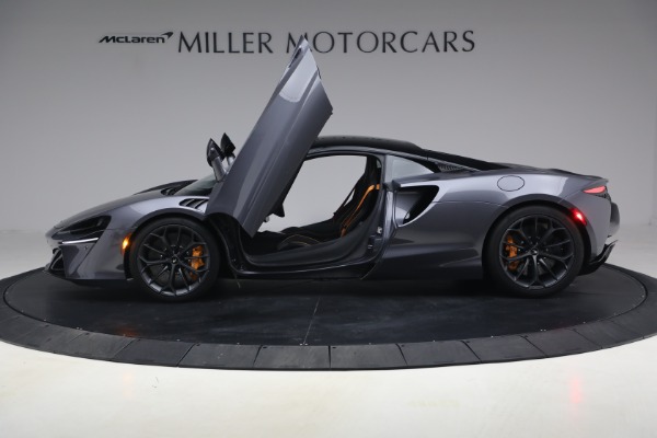 Used 2024 McLaren Artura Performance for sale $191,900 at Bentley Greenwich in Greenwich CT 06830 16