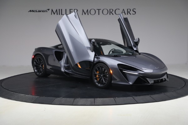 Used 2024 McLaren Artura Performance for sale $191,900 at Bentley Greenwich in Greenwich CT 06830 21