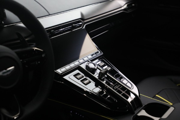 New 2026 Aston Martin Vantage S for sale $265,300 at Bentley Greenwich in Greenwich CT 06830 23