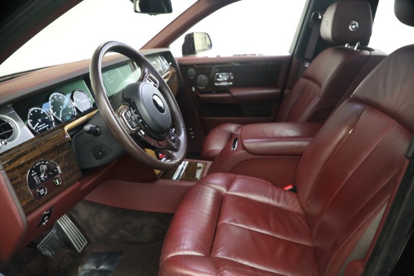 Used 2018 Rolls-Royce Phantom EWB for sale $299,900 at Bentley Greenwich in Greenwich CT 06830 13