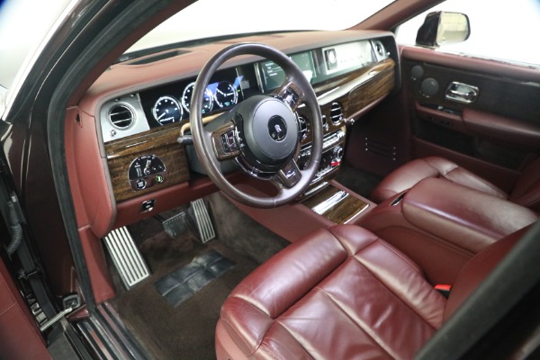 Used 2018 Rolls-Royce Phantom EWB for sale $299,900 at Bentley Greenwich in Greenwich CT 06830 14
