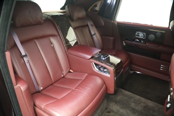 Used 2018 Rolls-Royce Phantom EWB for sale $299,900 at Bentley Greenwich in Greenwich CT 06830 22