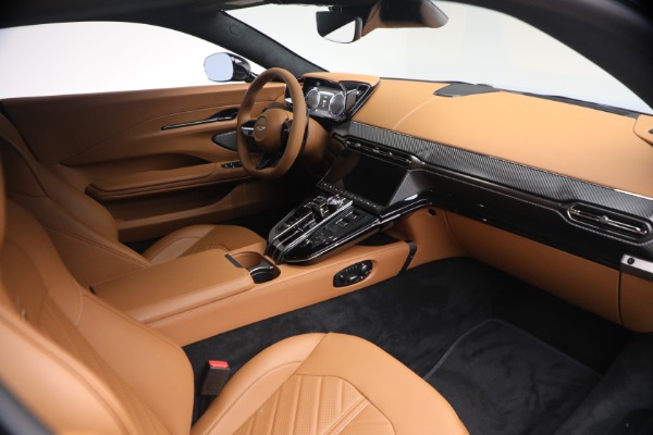 New 2026 Aston Martin Vantage S for sale $249,200 at Bentley Greenwich in Greenwich CT 06830 18