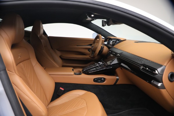 New 2026 Aston Martin Vantage S for sale $249,200 at Bentley Greenwich in Greenwich CT 06830 19