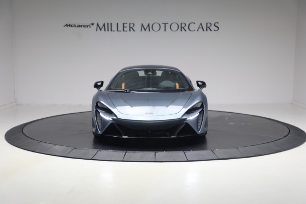 New 2026 McLaren Artura Performance for sale $305,700 at Bentley Greenwich in Greenwich CT 06830 11