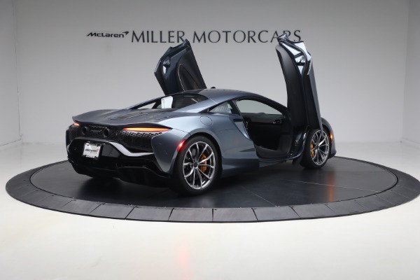 New 2026 McLaren Artura Performance for sale $305,700 at Bentley Greenwich in Greenwich CT 06830 17