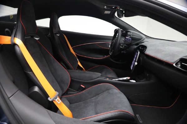 New 2026 McLaren Artura Performance for sale $305,700 at Bentley Greenwich in Greenwich CT 06830 24
