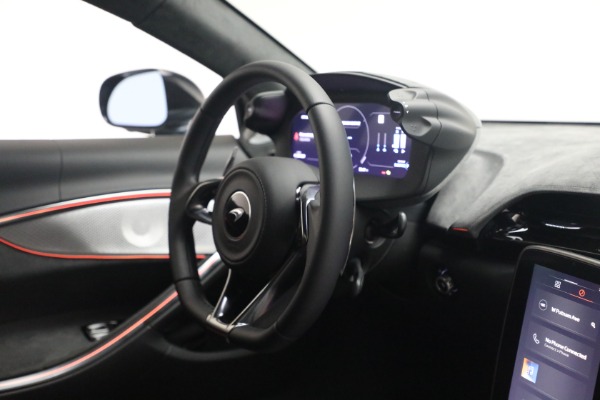 New 2026 McLaren Artura Performance for sale $305,700 at Bentley Greenwich in Greenwich CT 06830 27