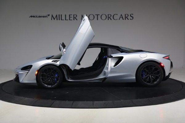 New 2026 McLaren Artura Spider Performance for sale $345,150 at Bentley Greenwich in Greenwich CT 06830 15