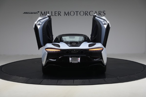 New 2026 McLaren Artura Spider Performance for sale $345,150 at Bentley Greenwich in Greenwich CT 06830 17