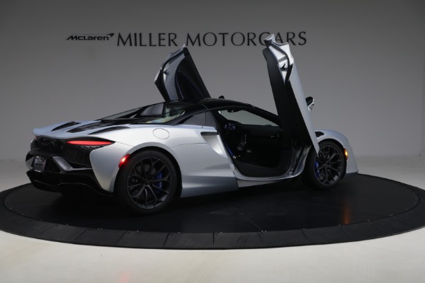 New 2026 McLaren Artura Spider Performance for sale $345,150 at Bentley Greenwich in Greenwich CT 06830 18