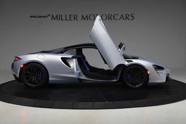 New 2026 McLaren Artura Spider Performance for sale $345,150 at Bentley Greenwich in Greenwich CT 06830 19