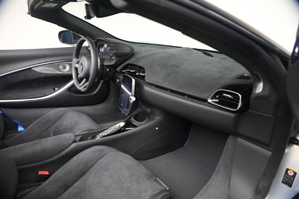 New 2026 McLaren Artura Spider Performance for sale $345,150 at Bentley Greenwich in Greenwich CT 06830 26