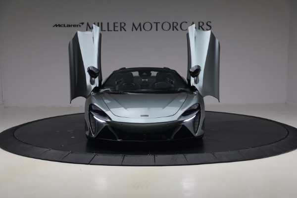 New 2026 McLaren Artura Spider Performance for sale $337,300 at Bentley Greenwich in Greenwich CT 06830 12