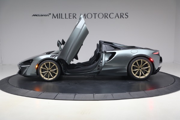 New 2026 McLaren Artura Spider Performance for sale $337,300 at Bentley Greenwich in Greenwich CT 06830 14