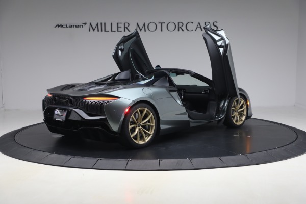 New 2026 McLaren Artura Spider Performance for sale $337,300 at Bentley Greenwich in Greenwich CT 06830 17