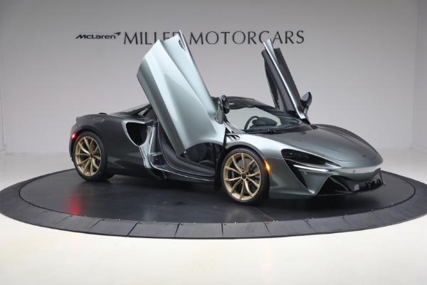 New 2026 McLaren Artura Spider Performance for sale $337,300 at Bentley Greenwich in Greenwich CT 06830 19