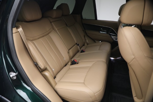 Used 2025 Land Rover Range Rover P530 SE for sale Sold at Bentley Greenwich in Greenwich CT 06830 20