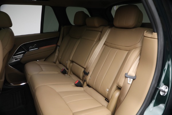 Used 2025 Land Rover Range Rover P530 SE for sale Sold at Bentley Greenwich in Greenwich CT 06830 22