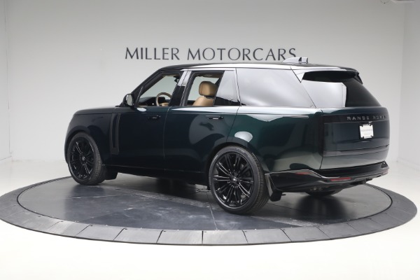 Used 2025 Land Rover Range Rover P530 SE for sale Sold at Bentley Greenwich in Greenwich CT 06830 4