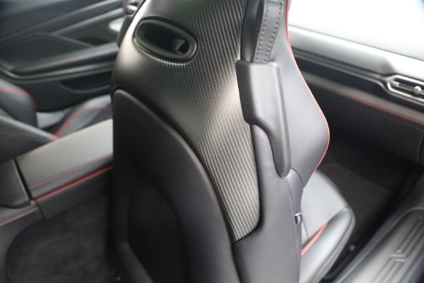 New 2026 Aston Martin Vanquish for sale $546,000 at Bentley Greenwich in Greenwich CT 06830 21
