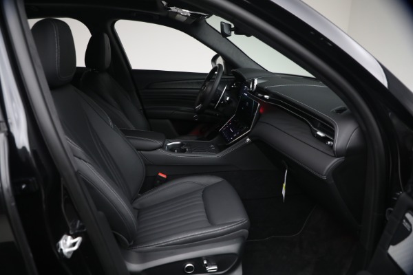 Used 2026 Maserati Grecale Modena V6 for sale $78,714 at Bentley Greenwich in Greenwich CT 06830 14