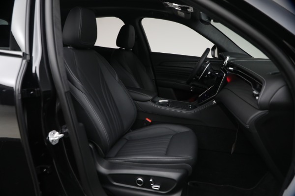 Used 2026 Maserati Grecale Modena V6 for sale $78,714 at Bentley Greenwich in Greenwich CT 06830 16