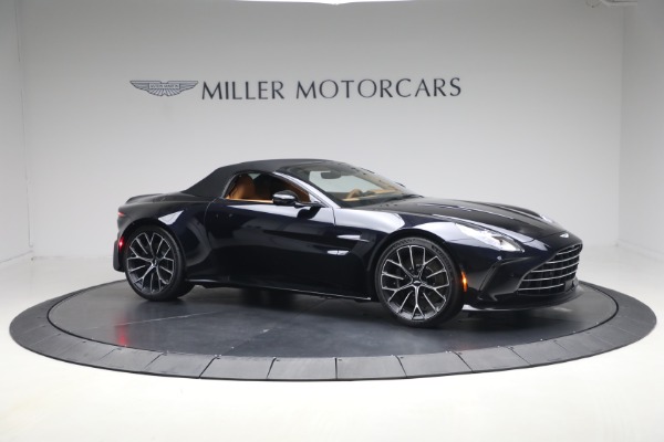 New 2026 Aston Martin Vantage Roadster for sale $260,900 at Bentley Greenwich in Greenwich CT 06830 22