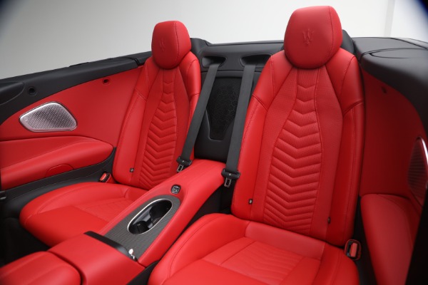 New 2026 Maserati GranCabrio Modena for sale $153,128 at Bentley Greenwich in Greenwich CT 06830 23