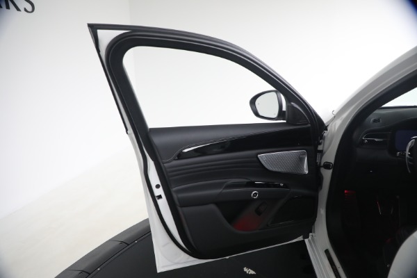 Used 2026 Maserati Grecale Modena for sale $81,370 at Bentley Greenwich in Greenwich CT 06830 21