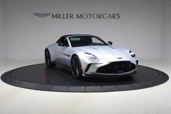 New 2026 Aston Martin Vantage Roadster for sale $274,300 at Bentley Greenwich in Greenwich CT 06830 23