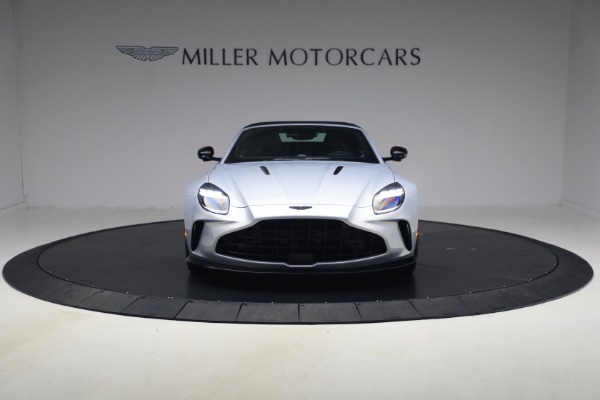New 2026 Aston Martin Vantage Roadster for sale $274,300 at Bentley Greenwich in Greenwich CT 06830 24