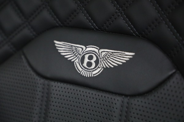 Used 2022 Bentley Bentayga Speed for sale $161,900 at Bentley Greenwich in Greenwich CT 06830 27