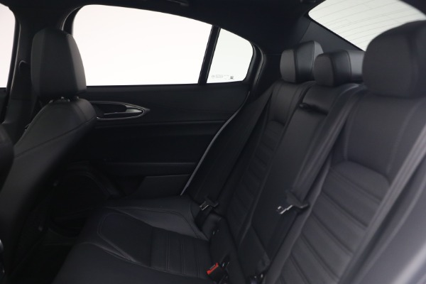 New 2026 Alfa Romeo Giulia for sale $43,000 at Bentley Greenwich in Greenwich CT 06830 20