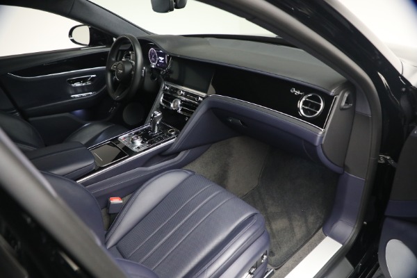 Used 2023 Bentley Flying Spur V8 for sale $143,900 at Bentley Greenwich in Greenwich CT 06830 27