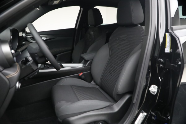 New 2026 Alfa Romeo Tonale Sprint for sale $43,210 at Bentley Greenwich in Greenwich CT 06830 13
