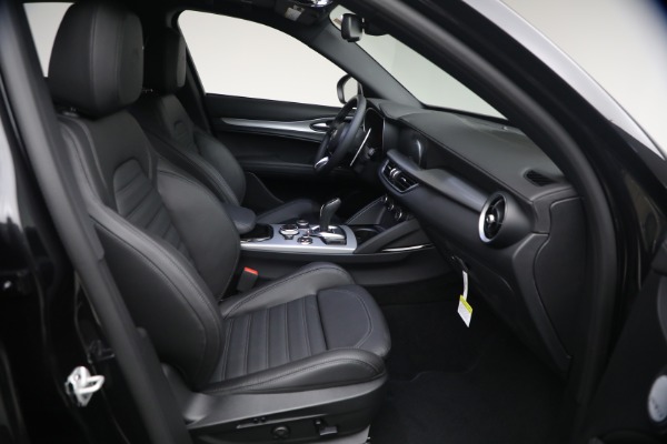 New 2026 Alfa Romeo Stelvio Veloce for sale $61,465 at Bentley Greenwich in Greenwich CT 06830 14