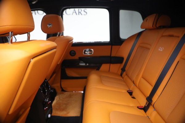 Used 2024 Rolls-Royce Black Badge Cullinan for sale $399,900 at Bentley Greenwich in Greenwich CT 06830 19