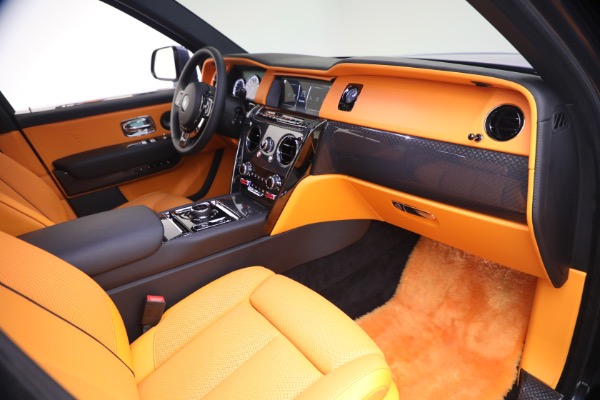 Used 2024 Rolls-Royce Black Badge Cullinan for sale $399,900 at Bentley Greenwich in Greenwich CT 06830 21