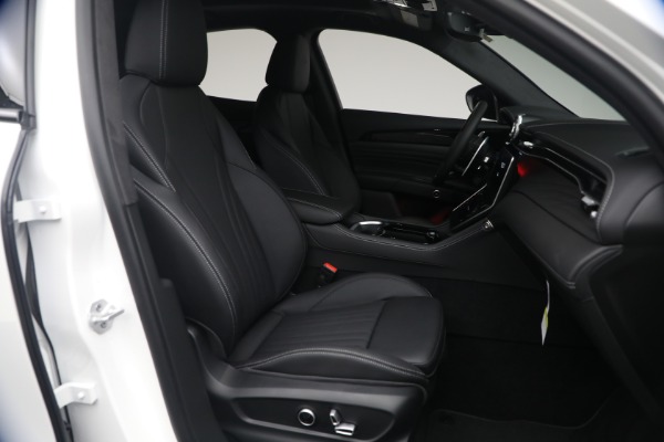 New 2026 Maserati Grecale Modena V6 for sale $91,030 at Bentley Greenwich in Greenwich CT 06830 17