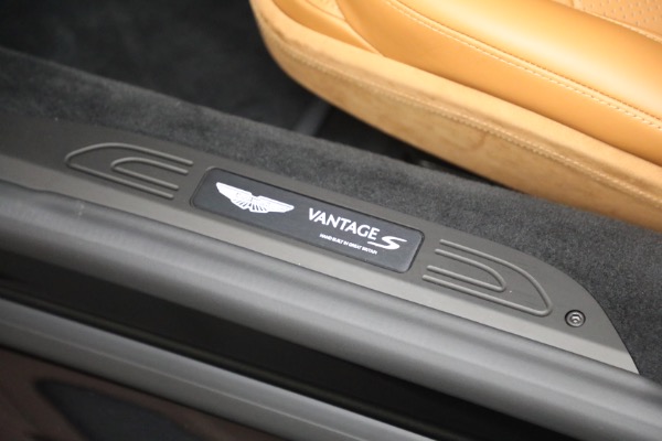New 2026 Aston Martin Vantage S for sale $249,800 at Bentley Greenwich in Greenwich CT 06830 19
