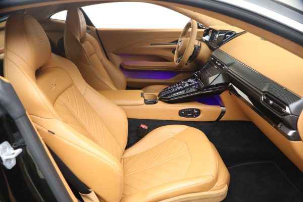 New 2026 Aston Martin Vantage S for sale $249,800 at Bentley Greenwich in Greenwich CT 06830 23