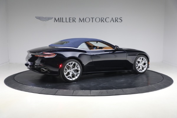 Used 2019 Aston Martin DB11 Volante for sale $121,900 at Bentley Greenwich in Greenwich CT 06830 20