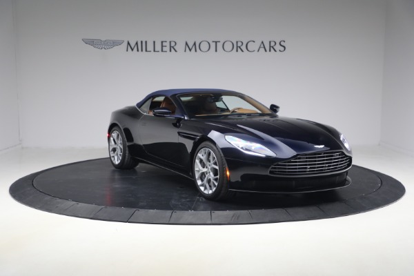 Used 2019 Aston Martin DB11 Volante for sale $121,900 at Bentley Greenwich in Greenwich CT 06830 23