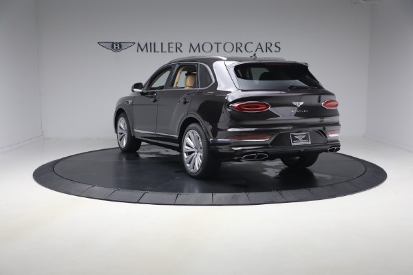 New 2026 Bentley Bentayga Azure V8 for sale $295,365 at Bentley Greenwich in Greenwich CT 06830 5