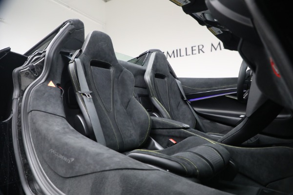 New 2026 McLaren 750S Spider Performance for sale $434,250 at Bentley Greenwich in Greenwich CT 06830 25